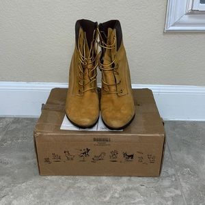 Timberland heeled boots